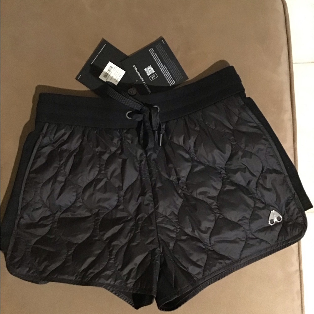 Moose Knuckles Shorts